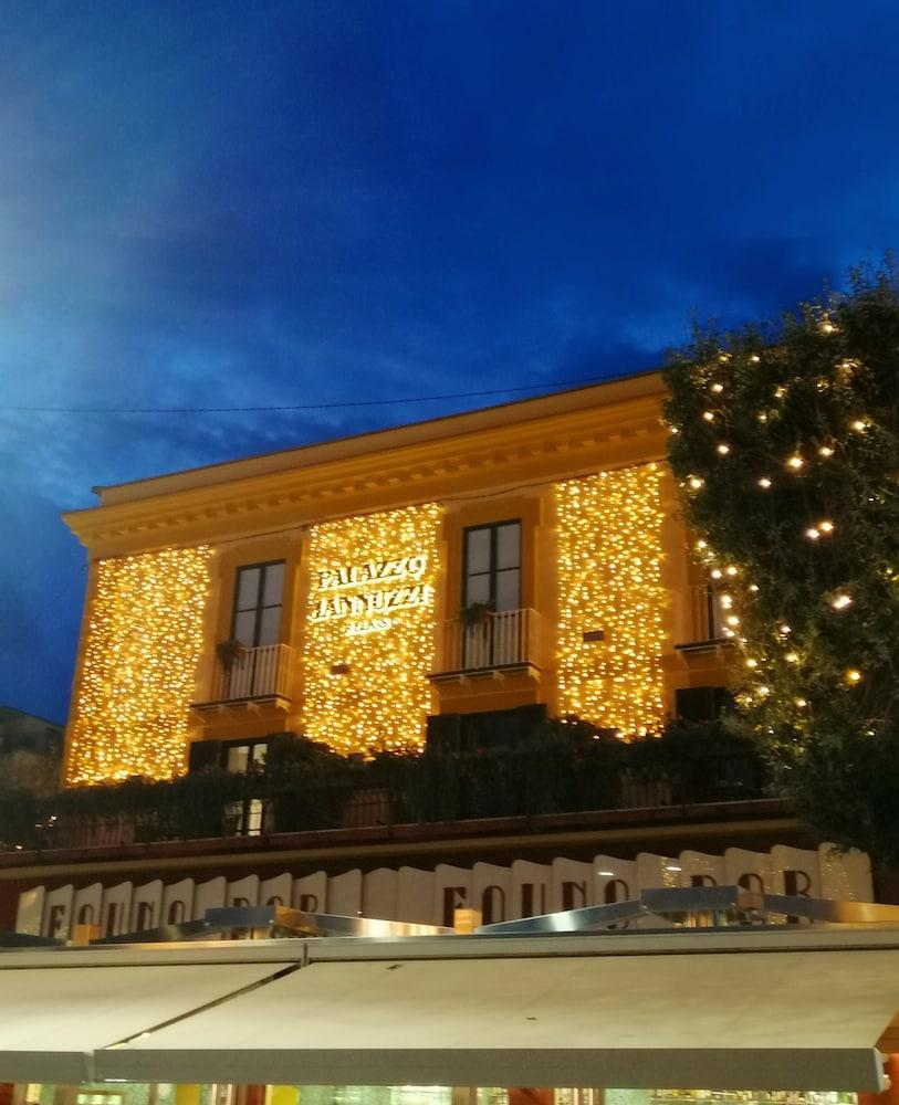 Отель Palazzo Jannuzzi Relais Сорренто Экстерьер фото